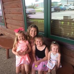 Meet your Posher, Ada